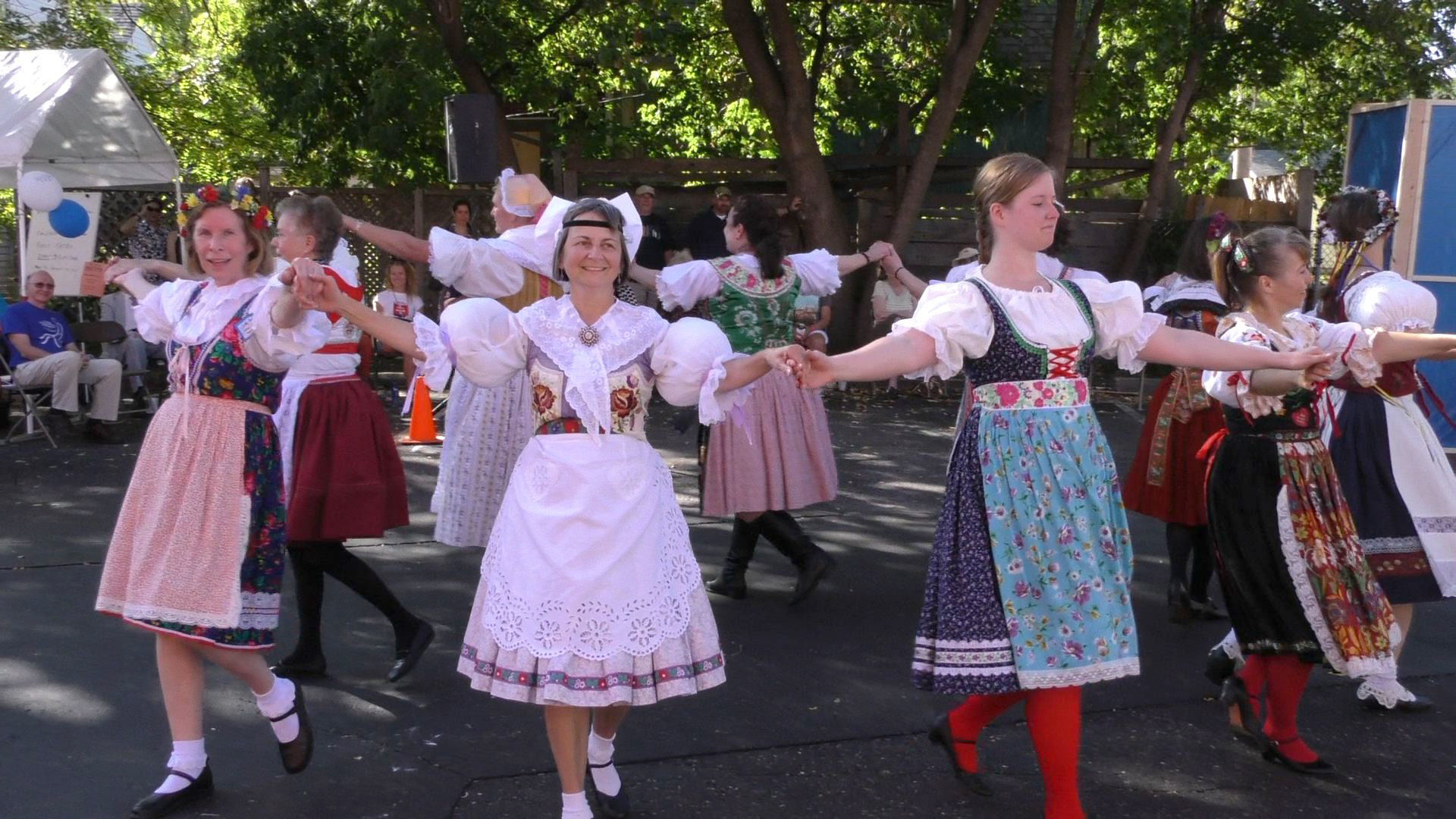 Czech Dancers wide circle.jpg